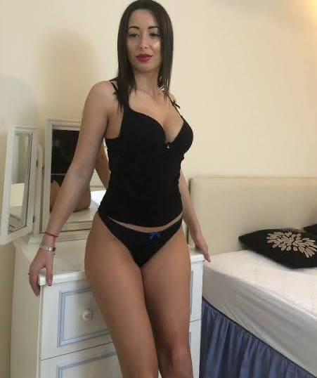 Başakşehir Escort Bayan Çiğdemle Sihirli Anlar
